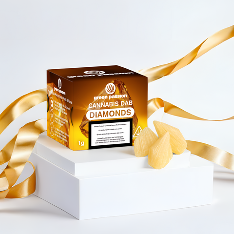 Green Passion CBD Dab Diamonds mit goldfarbenen CBD-Kristallen – hochreines Dab-Konzentrat für intensive CBD-Erlebnisse ohne THC.