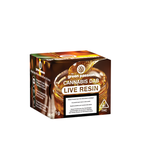 Verpackung des Live Resin CBD Dab, 1g, von Green Passion, zeigt goldene, honigartige Substanz und Markendetails auf dunklem Hintergrund.