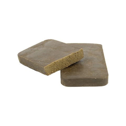CBD Hash Old School von Green Passion – traditioneller, handgepresster Hash mit dunkler Farbe und bröckliger Konsistenz.