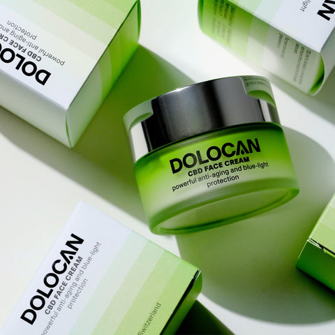 DOLOCAN CBD Face Cream Nahaufnahme – reichhaltige Pflege mit CBD und natürlichen Ölen für eine geschmeidige, strahlende Haut.