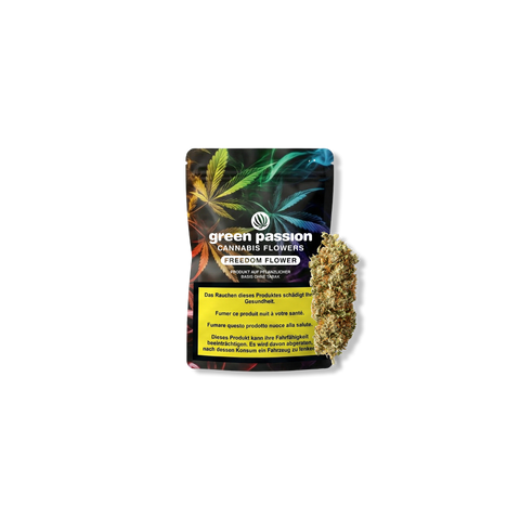 Verpackung der Freedom Flower CBG Blüten von Green Passion mit sichtbarem Cannabisblatt-Design und Warnhinweisen.