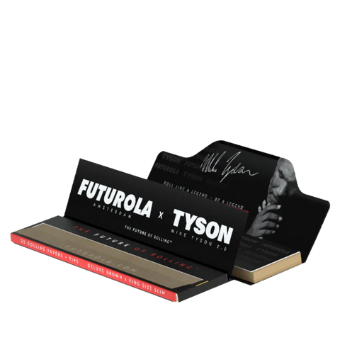 King-Size Slim Papers von Mike Tyson 2.0 x Futurola, geöffnete Packung mit braunen Blättchen und Tips, stilvolles Design mit Markenlogo.