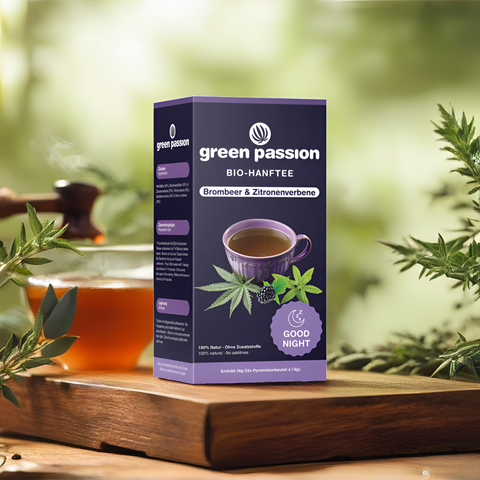 Green Passion Bio-Hanftee Good Night in natürlicher Umgebung. 100% natürliche Zutaten für einen sanften und beruhigenden Genussmoment.