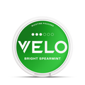 VELO Snus Bright Spearmint vue de dessus – boîte verte avec 3 points de nicotine, goût rafraîchissant avec une teneur moyenne en nicotine